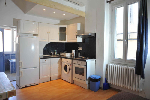 Apartment in Rue Saint-Christophe, Avignon for 51 m² with 3 bedrooms