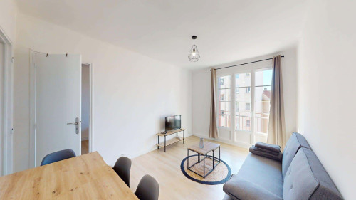 Room in Boulevard Docteur Charles Barnier, Toulon for 69 m² with 3 bedrooms - Gallery - 13