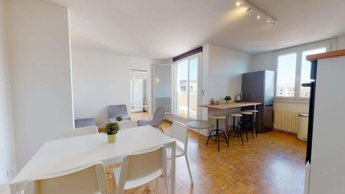 Room in Avenue Paul Santy, Lyon for 122 m² with 7 bedrooms - Gallery - 9