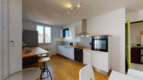 Room in Avenue Paul Santy, Lyon for 122 m² with 7 bedrooms - Gallery - 6