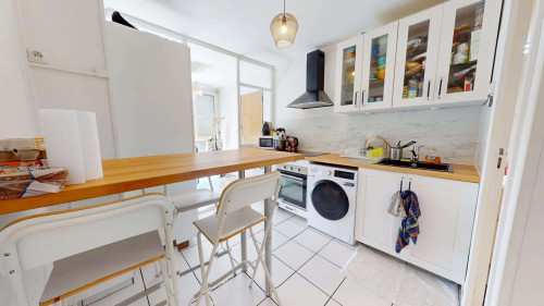 Room in Rue de Saint Cyr, Lyon for 75 m² with 4 bedrooms - Gallery - 14