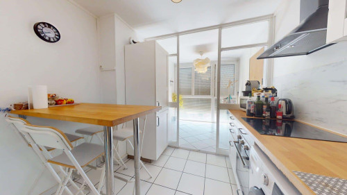 Room in Rue de Saint Cyr, Lyon for 75 m² with 4 bedrooms - Gallery - 11