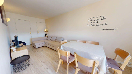 Room in Rue de Saint Cyr, Lyon for 75 m² with 4 bedrooms