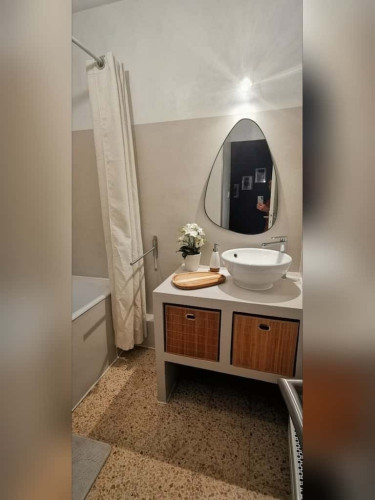 Apartment in Avenue Jean Boccace, Avignon for 71 m² with 3 bedrooms