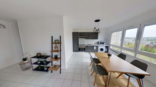 Room in Boulevard de l'Europe, Oullins-Pierre-Bénite for 107 m² with 5 bedrooms - Gallery - 5