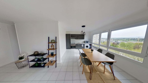 Room in Boulevard de l'Europe, Oullins-Pierre-Bénite for 107 m² with 5 bedrooms - Gallery - 14