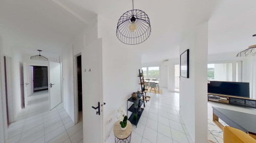 Room in Boulevard de l'Europe, Oullins-Pierre-Bénite for 107 m² with 5 bedrooms - Gallery - 6