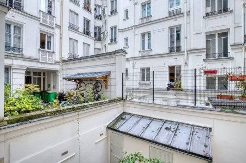 Apartment in the heart of the 9th near Rue des Martyrs - Gallery - 16
