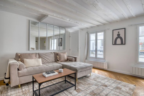 Apartment in the heart of the 9th near Rue des Martyrs