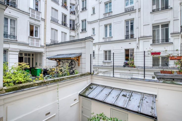Apartment In The Heart Of The 9th Near Rue Des Martyrs - 12