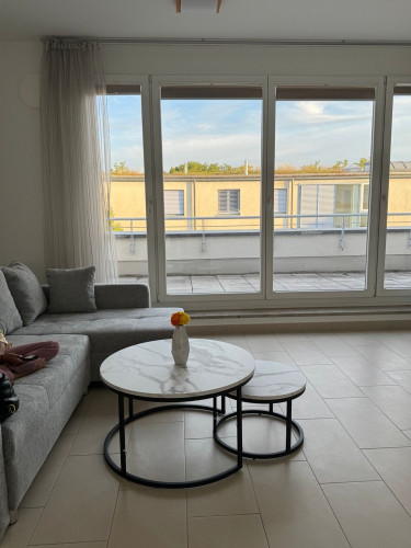 Mordern + Bright 65 m² Apartment | Huge Rooftop Terrace | WiFi & Parking Included | Close to U bahn + Mall + Park - Gallery - 7