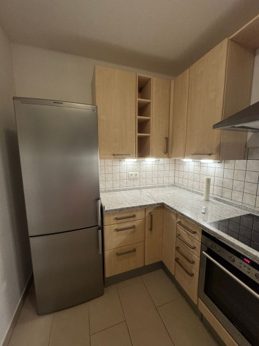 Mordern + Bright 65 m² Apartment | Huge Rooftop Terrace | WiFi & Parking Included | Close to U bahn + Mall + Park - Gallery - 12