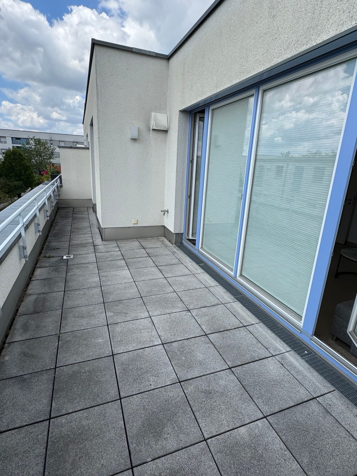 Mordern + Bright 65 M² Apartment | Huge Rooftop Terrace | WiFi & Parking Included | Close To U Bahn  - 23