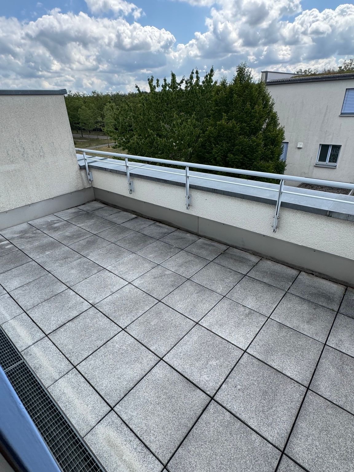 Mordern + Bright 65 M² Apartment | Huge Rooftop Terrace | WiFi & Parking Included | Close To U Bahn  - 22
