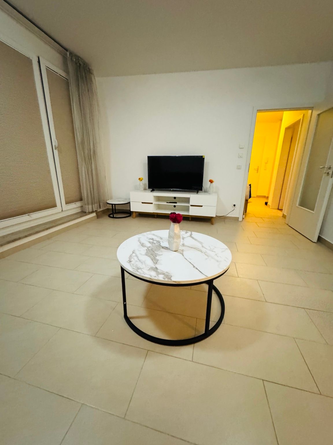 Mordern + Bright 65 M² Apartment | Huge Rooftop Terrace | WiFi & Parking Included | Close To U Bahn  - 7