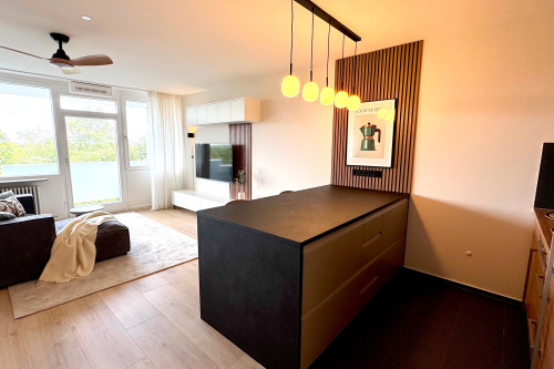 Move in with just your suitcases…Fully furnished studio, incl. kitchen, furniture, electricity, internet - Gallery - 14
