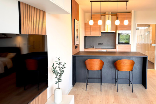 Move in with just your suitcases…Fully furnished studio, incl. kitchen, furniture, electricity, internet - Gallery - 8