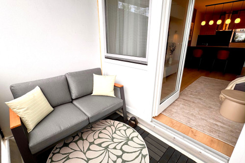 Move in with just your suitcases…Fully furnished studio, incl. kitchen, furniture, electricity, internet - Gallery - 12