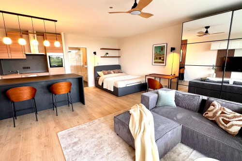 Move in with just your suitcases…Fully furnished studio, incl. kitchen, furniture, electricity, internet - Gallery - 21