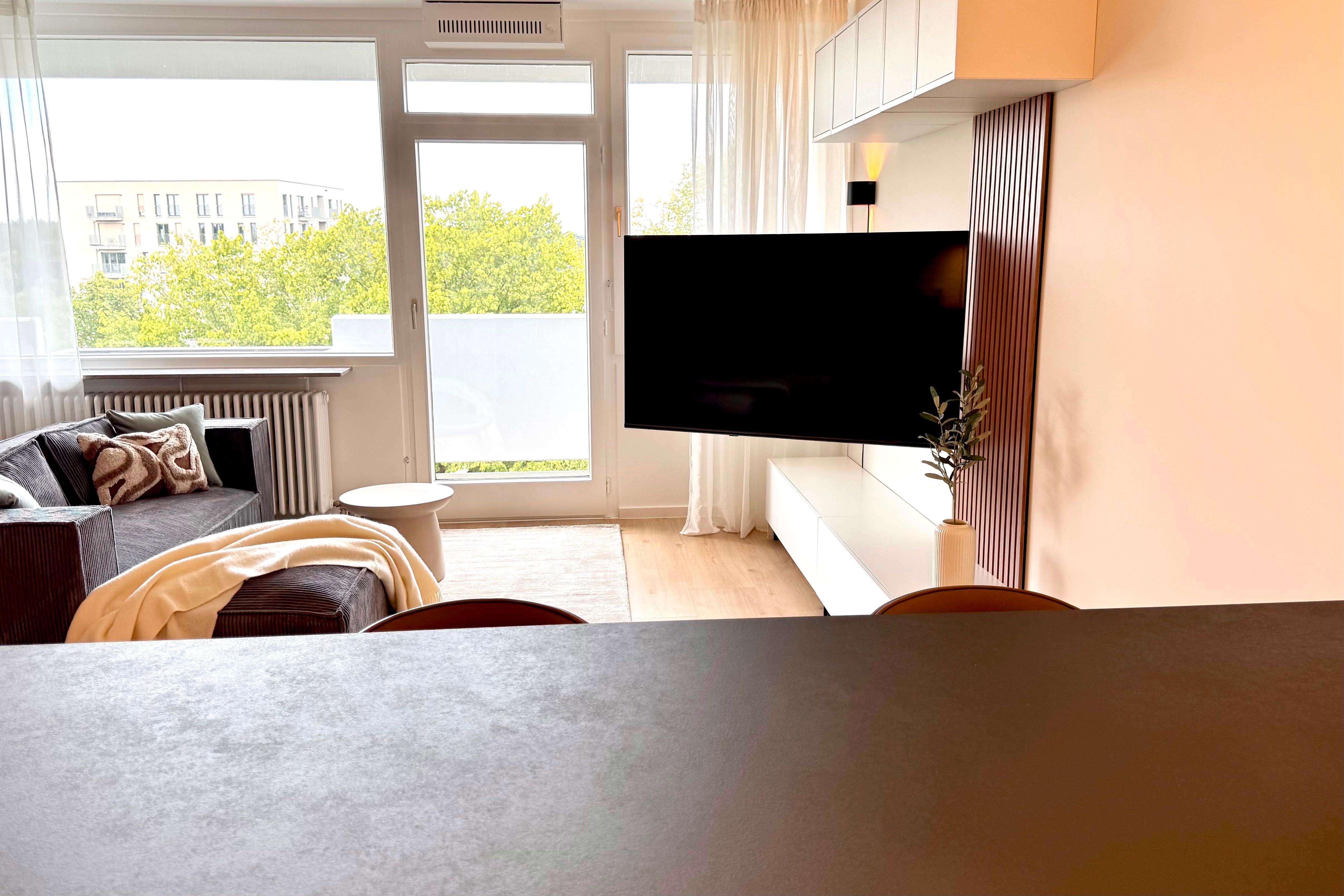 Move In With Just Your Suitcases…Fully Furnished Studio, Incl. Kitchen, Furniture, Electricity, Inte - 9