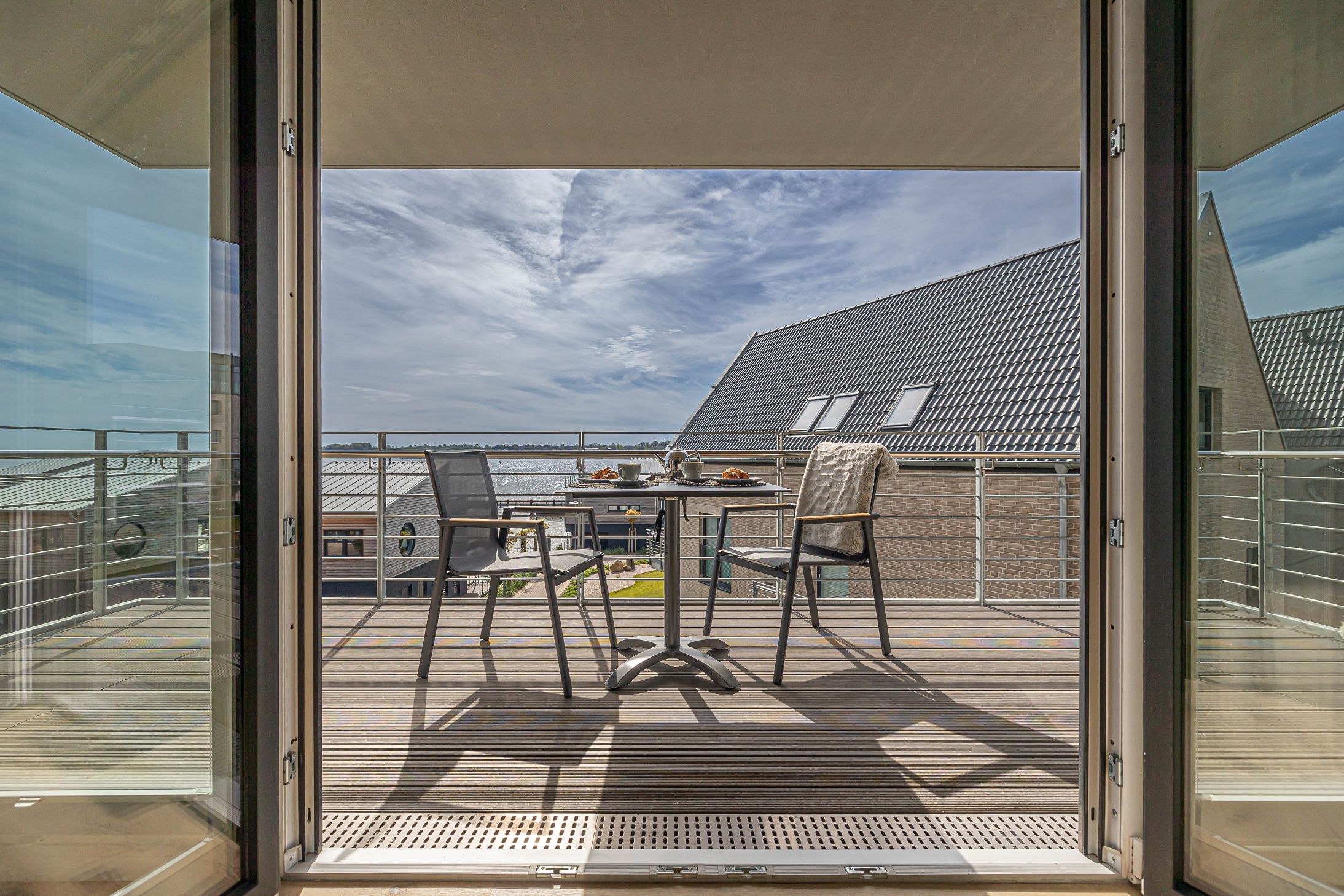 Beautiful Loft In Schleswig With Balcony Directly On The Water - 24