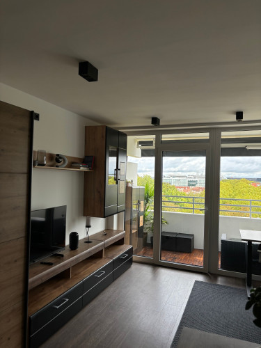 Bright & Modern Studio in Schwabing | Top Location | Great View