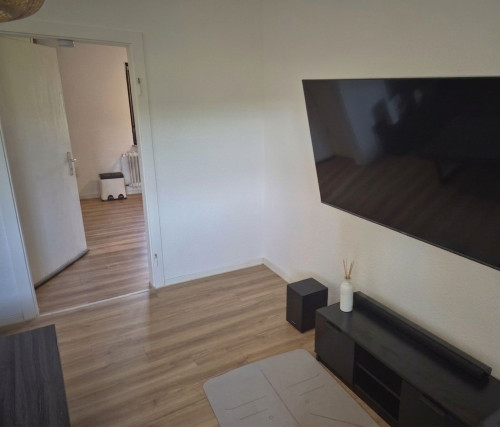 Comfortable 50 m² Apartment near Cologne with home office equipment
