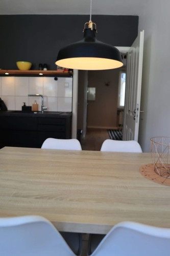 Boutique Living I Stylish Fully Furnished Two Room Flat - Gallery - 9