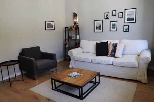 Boutique Living I Stylish Fully Furnished Two Room Flat - Gallery - 11