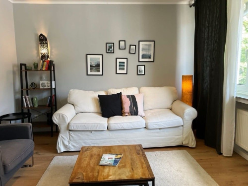 Boutique Living I Stylish Fully Furnished Two Room Flat - Gallery - 10