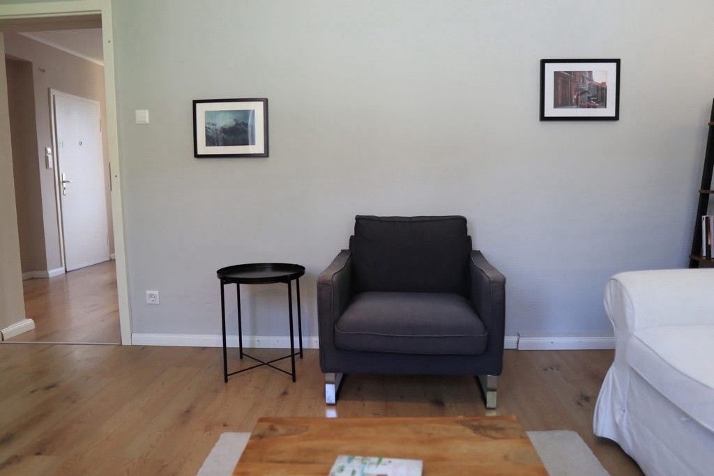Boutique Living I Stylish Fully Furnished Two Room Flat - 4
