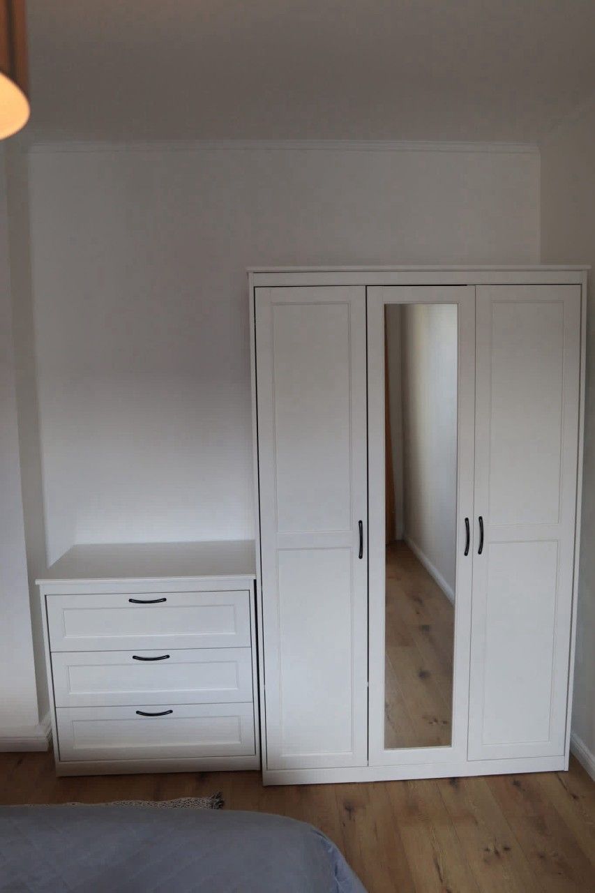 Boutique Living I Stylish Fully Furnished Two Room Flat - 12