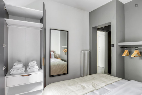 Inviting 1-bedroom flat in Paleo Faliro