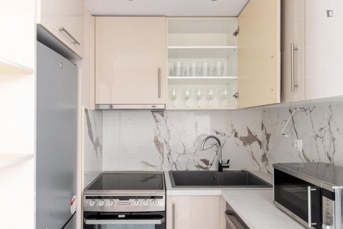Welcoming 2-bedroom flat near the Megaro Moussikis subway station - Gallery - 11