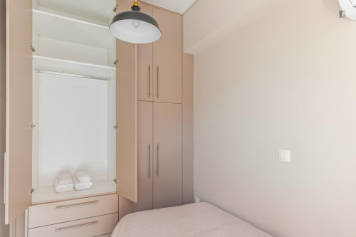 Welcoming 2-bedroom flat near the Megaro Moussikis subway station - Gallery - 5