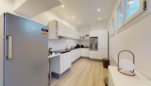 Suresnes Roosevelt - Private Studio (5)