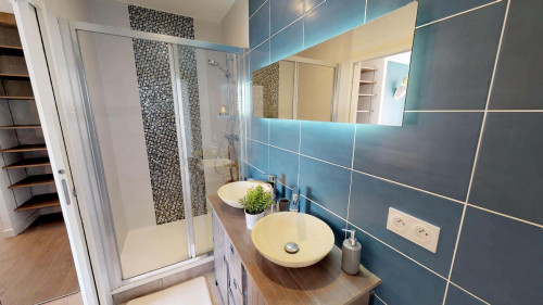 Room in Rue Jules Cambon, Lyon for 120 m² with 5 bedrooms - Gallery - 6