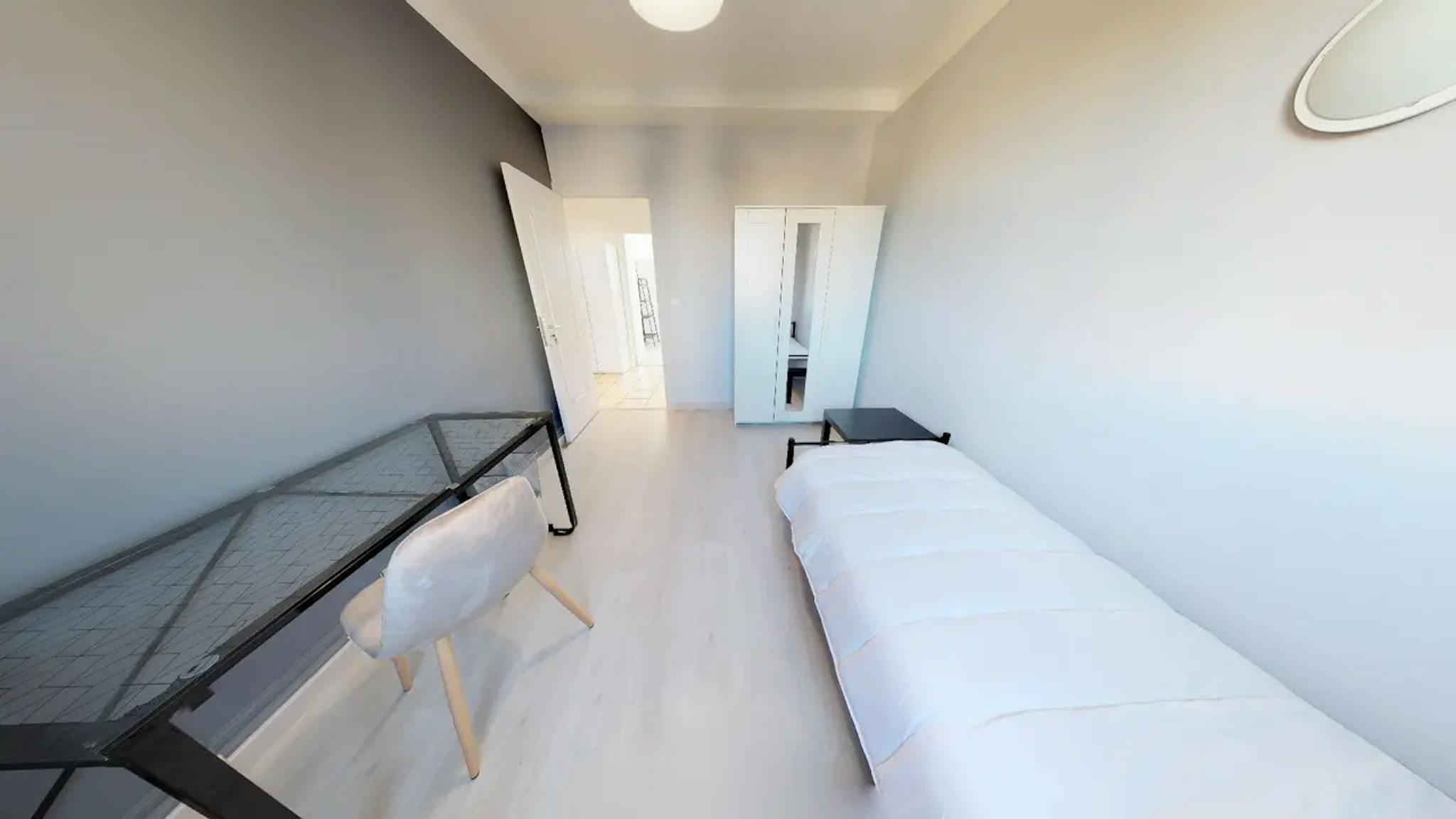 Private Room - 1