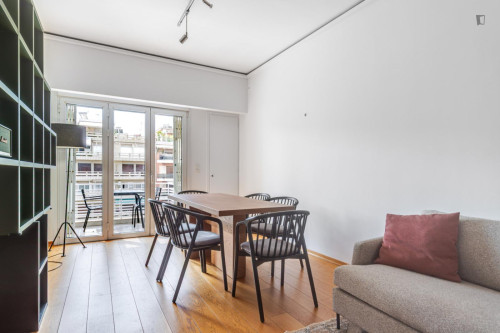 Bright 2-bedroom flat near the Megaro Moussikis subway station - Gallery - 21