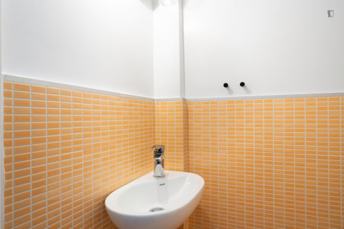 Bright 2-bedroom flat near the Megaro Moussikis subway station - Gallery - 13