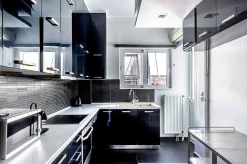 Bright 2-bedroom flat near the Megaro Moussikis subway station - Gallery - 18