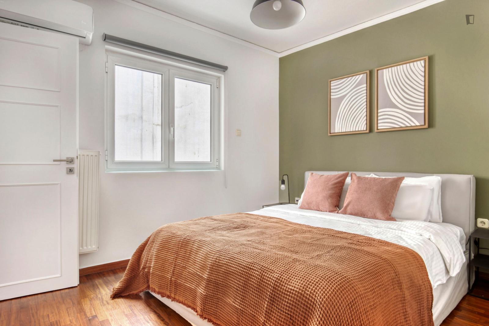 Bright 2-Bedroom Flat In Paleo Faliro - 1