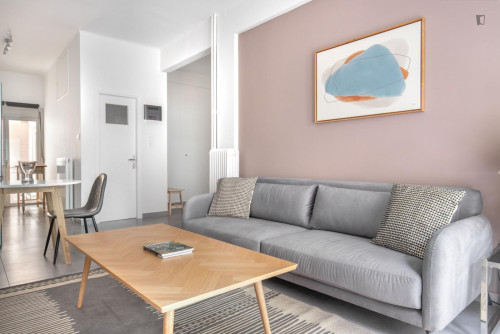 Inviting 1-bedroom flat near the Evangelismos subway station - Gallery - 8