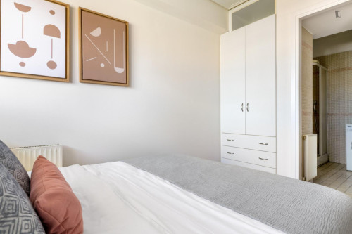 Inviting 1-bedroom flat near the Business College of Athens