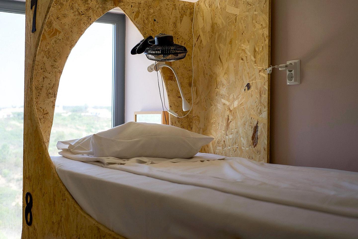 Female 8 Bed Dorm - 4