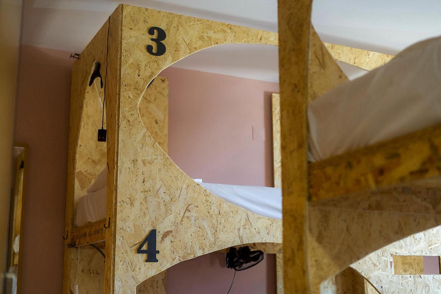 Female 8 Bed Dorm - 5