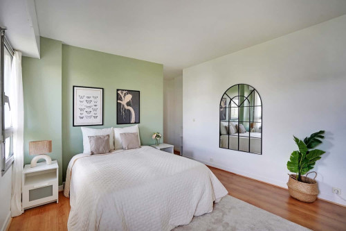 Move into this spacious 15 m² room – ISY01