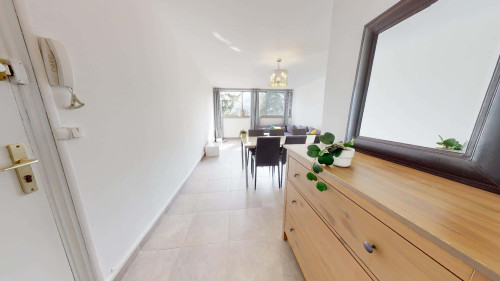 Room in Avenue Raymond de Veyssière, Écully for 81 m² with 5 bedrooms - Gallery - 11