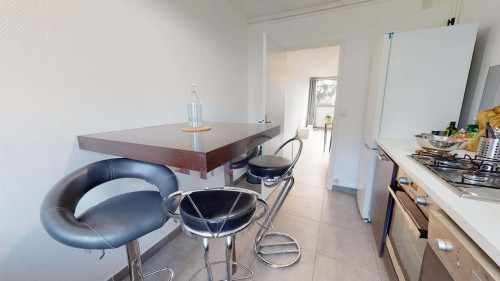 Room in Avenue Raymond de Veyssière, Écully for 81 m² with 5 bedrooms - Gallery - 14