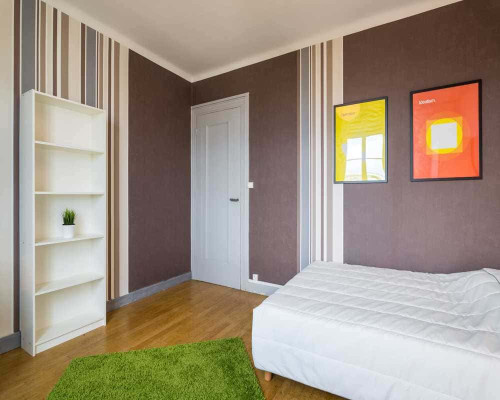 Chambre dans le Rue Saint-Maurice